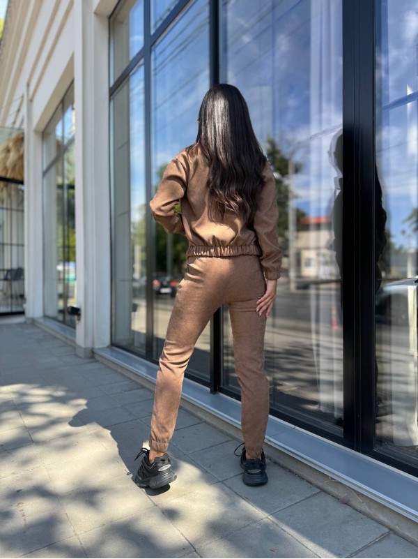 Прогулянковий костюм з мікро-вельвету на блискавцi кавового кольору 32336