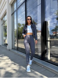 Прогулянковий костюм з мікро-вельвету на блискавцi графiтового кольору 32337