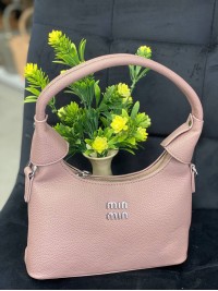 Жіноча сумка-багет з пористої еко-шкіри пудрового кольору 32370