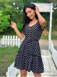 Легка сукня міні в горох чорного кольору 32400