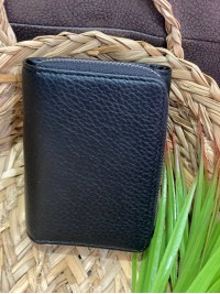 Жіночий компактний гаманець із пористої еко-шкіри чорного кольору 32417