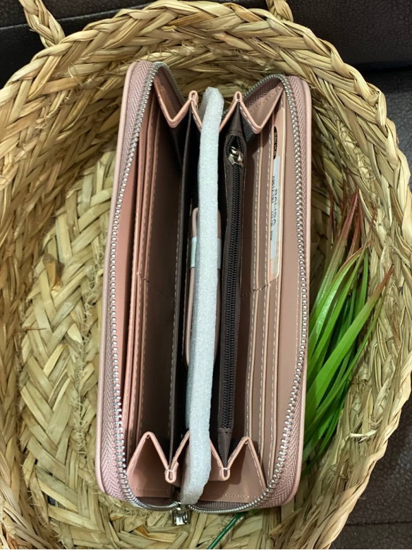 Жіночий гаманець з еко-шкіри рожевого кольору 32478