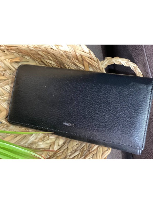 Жіночий гаманець з гладкою еко-шкіри чорного кольору 32485