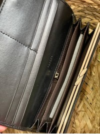 Жіночий гаманець з пористої еко-шкіри чорного кольору 32486