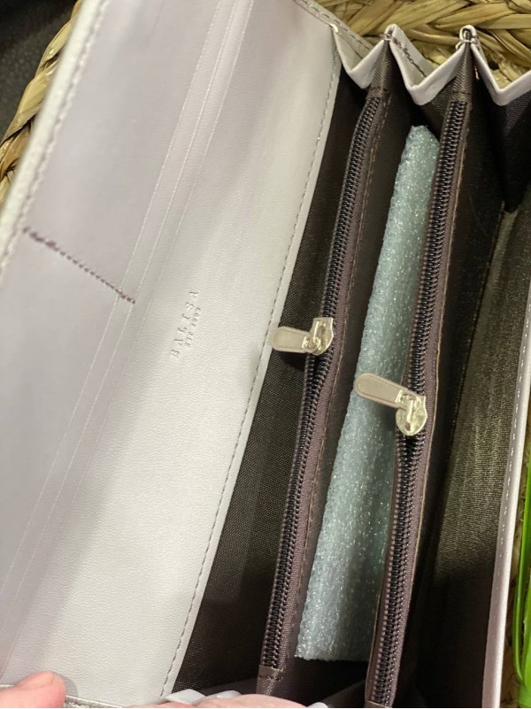 Жіночий гаманець з пористої еко-шкіри сiрого кольору 32488