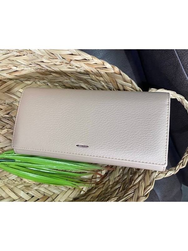 Жіночий гаманець з гладкою еко-шкіри бежевого кольору 32489