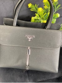 Жіноча компактна сумка з еко-шкіри чорного кольору 32491