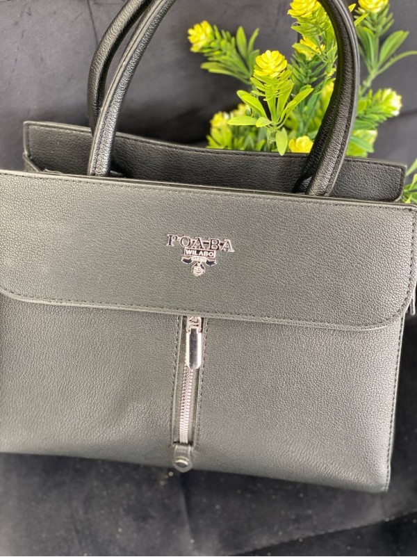 Жіноча компактна сумка з еко-шкіри чорного кольору 32491