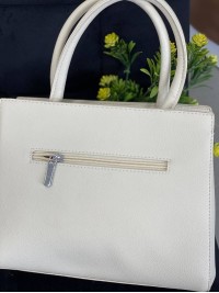 Жіноча компактна сумка з еко-шкіри бiлого кольору 32492