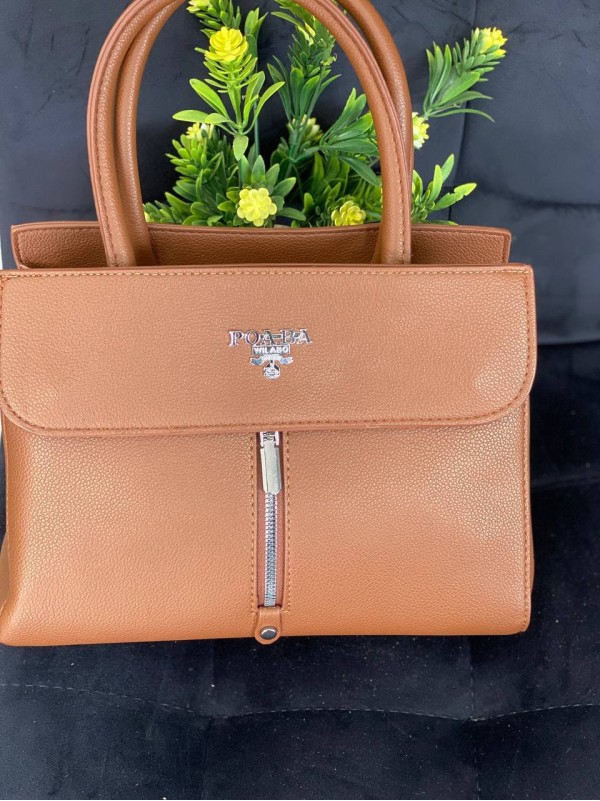 Жіноча компактна сумка з еко-шкіри коричневого кольору 32494