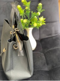 Жіноча брутальна сумка шопер із еко-шкіри чорного кольору 32495