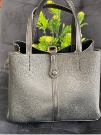 Жіноча брутальна сумка шопер із еко-шкіри чорного кольору 32495