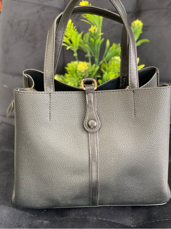 Жіноча брутальна сумка шопер із еко-шкіри чорного кольору 32495