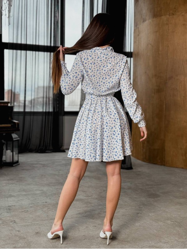 Сукня-сорочка кльош із поясом у квітку молочного кольору 32507