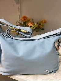 Жіноча повсякденна сумка через плече з еко-шкіри блакитного кольору 32510