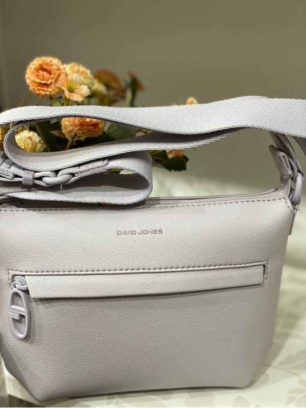 Жіноча базова сумка через плече з еко-шкіри сiрого кольору 32517