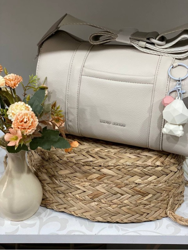 Жіноча містка сумка через плече з еко-шкіри бежевого кольору 32521