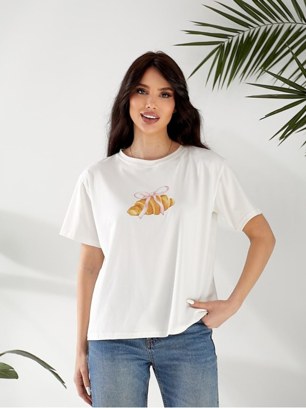 Базова жіноча футболка з малюнком бiлого кольору 32524