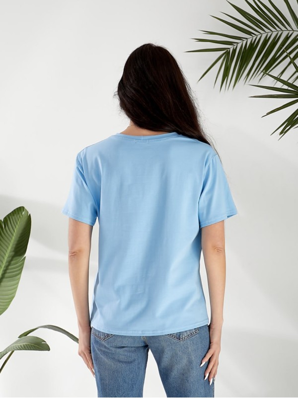 Базова жіноча футболка з написом блакитного кольору 32529