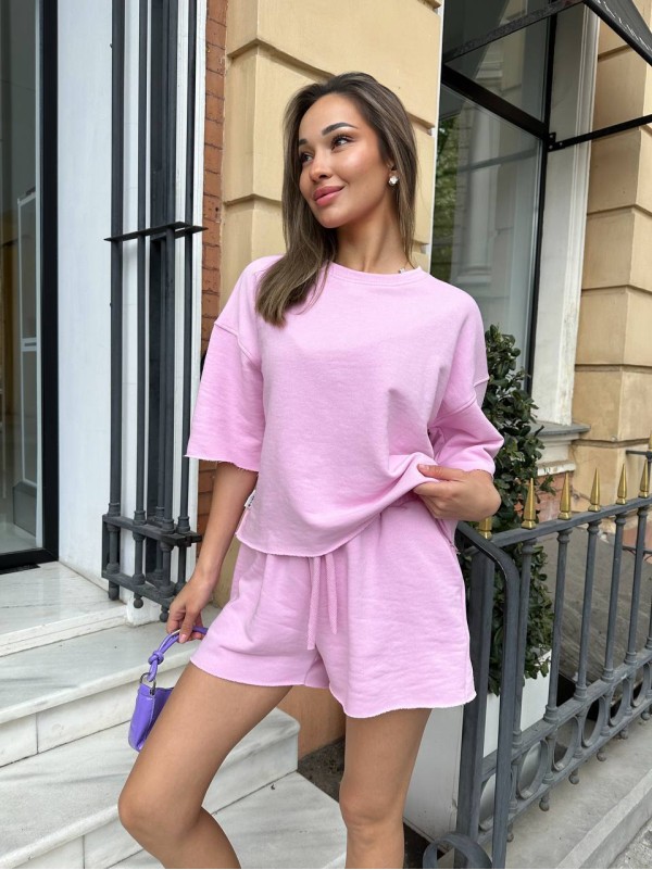 Повсякденний жіночий костюм із шортами рожевого кольору 32536