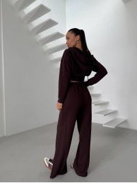 Жіночий легкий спортивний костюм на змійці коричневого кольору 32542