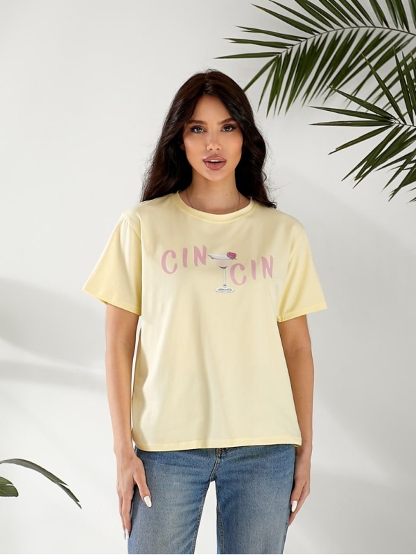 Жіноча футболка з малюнком жовтого кольору 32549