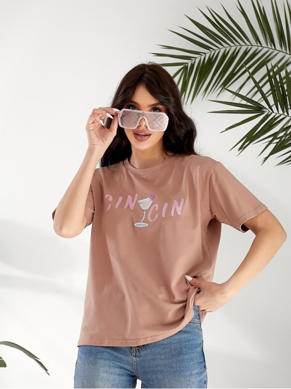 Жіноча футболка з малюнком кавового кольору 32552