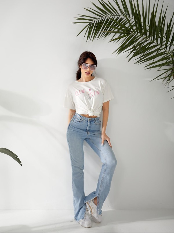 Жіноча футболка з малюнком молочного кольору 32553