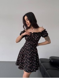 Легка сукня міні з розрізом чорного кольору 32582