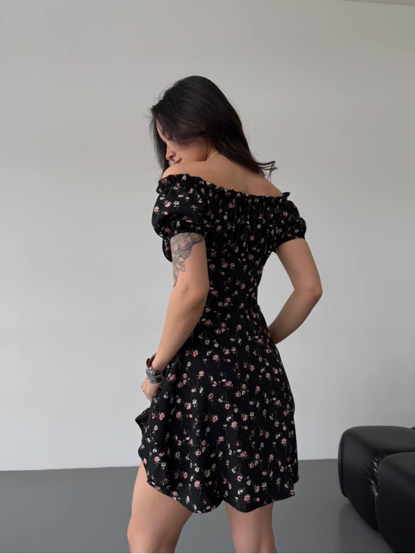 Легка сукня міні з розрізом чорного кольору 32582