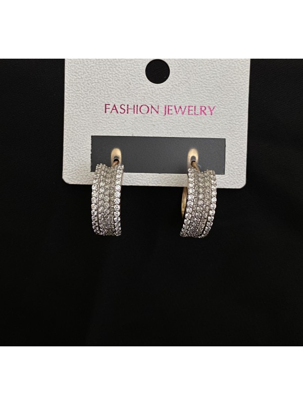 Сережки прогин з камінцями англійський замок золотого кольору 32597