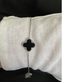 Браслет Конюшина двосторонній срібного кольору замок карабін 32610