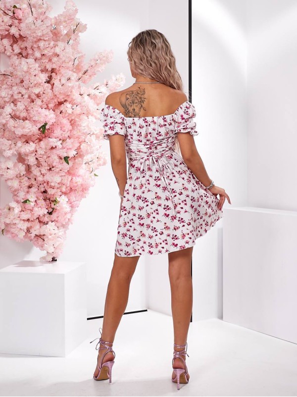 Легка літня сукня міні в рожеву квiтку молочного кольору 32619