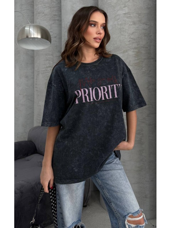 Жіноча футболка з написом графiтового кольору 32648