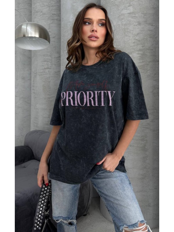 Жіноча футболка з написом графiтового кольору 32648
