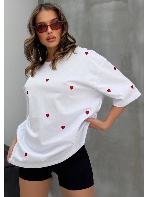 Жіноча футболка з серцями молочного кольору 32680