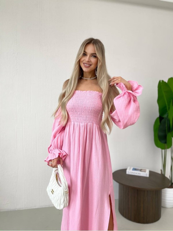 Довга муслінова сукня рожевого кольору 32689
