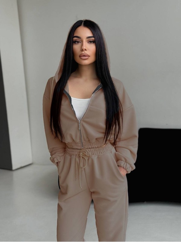 Жіночий спортивний костюм на змійці коричневого кольору 32696