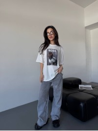 Базова футболка з написом молочного кольору 32712