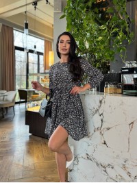 Сукня з поясом чорного кольору 32725