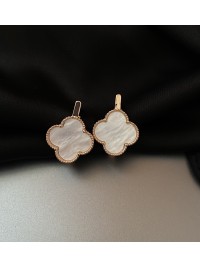 Сережки біла конюшина золотого кольору англійський замок 32809