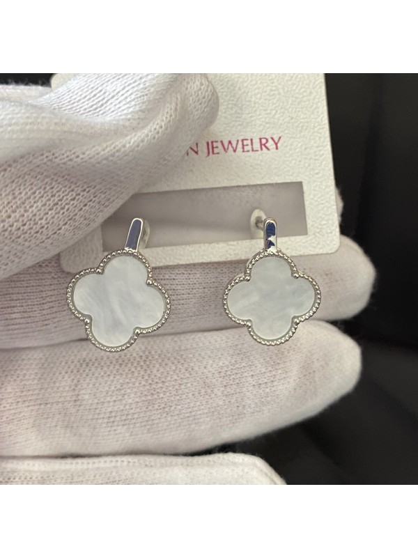 Сережки біла конюшина срібного кольору англійський замок 32810