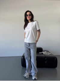 Однотонна базова футболка молочного кольору 32857