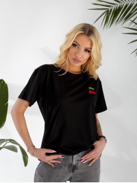 Жіноча футболка з вишивкой чорного кольору 32873