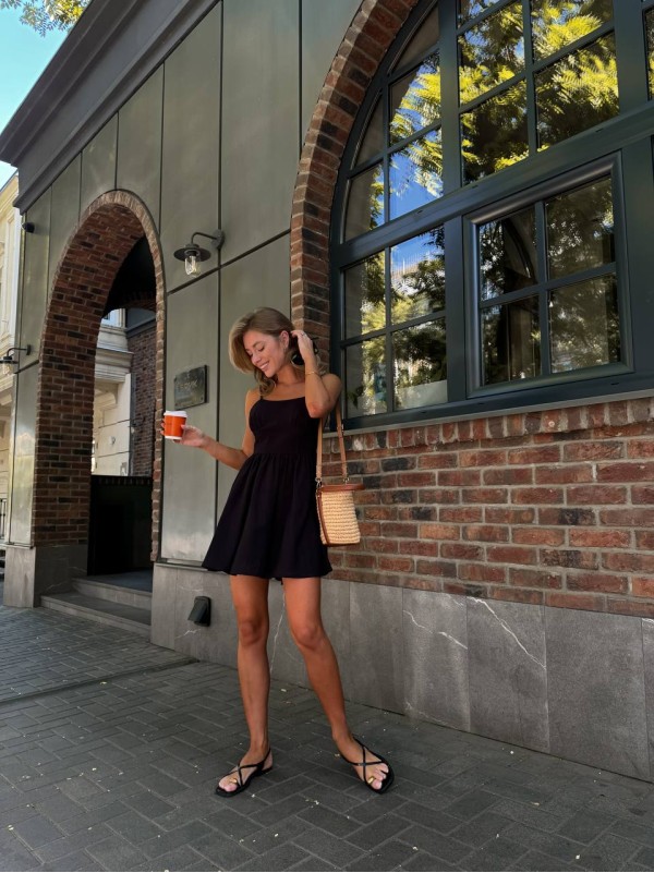 Літній сарафан з відкритою спинкою чорного кольору 32885