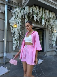 Жіночий повсякденний костюм з шортами рожевого кольору 32894