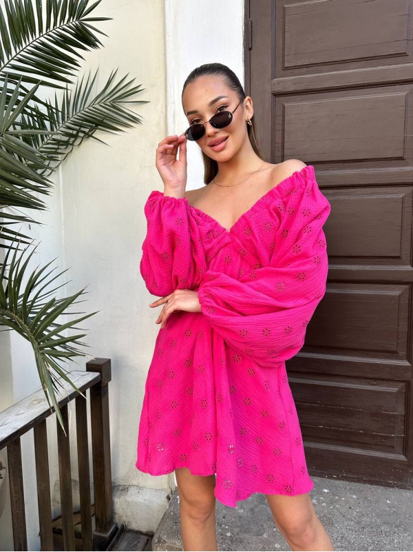 Муслинова сукня міні з рукавом малинового кольору 32902