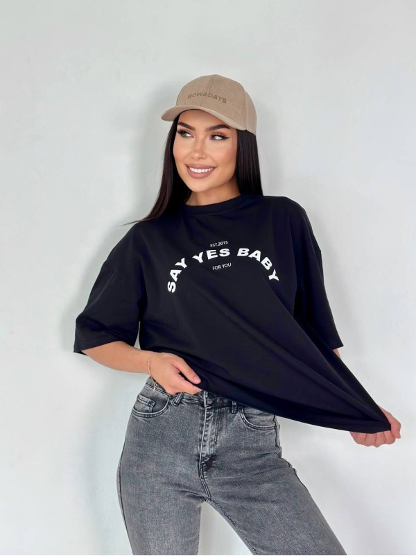 Базова жіноча футболка з написом чорного кольору 32911