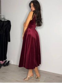 Вечірня оксамитова сукня на бретельках бордового кольору 32950