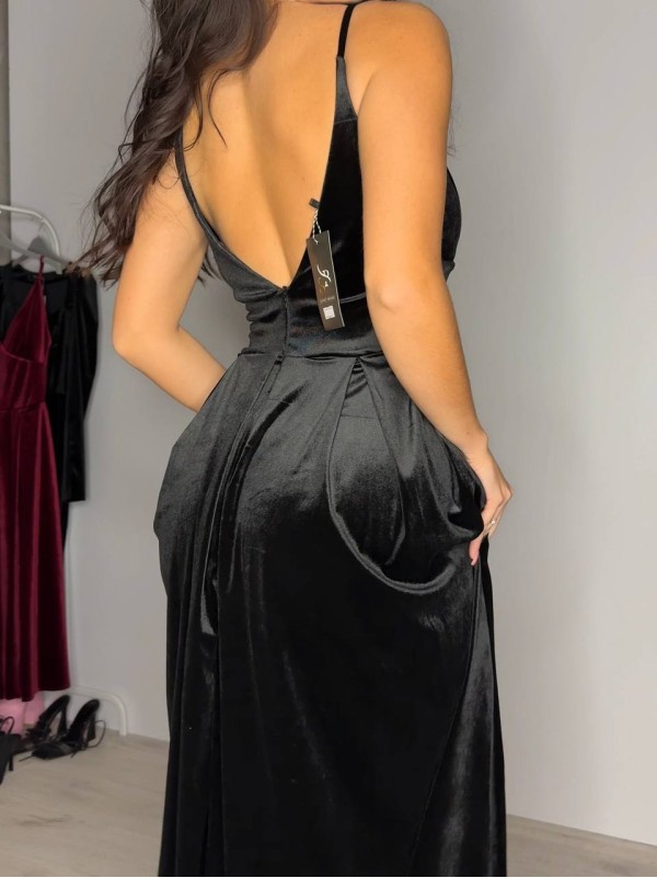 Вечірня оксамитова сукня на бретельках чорного кольору 32951